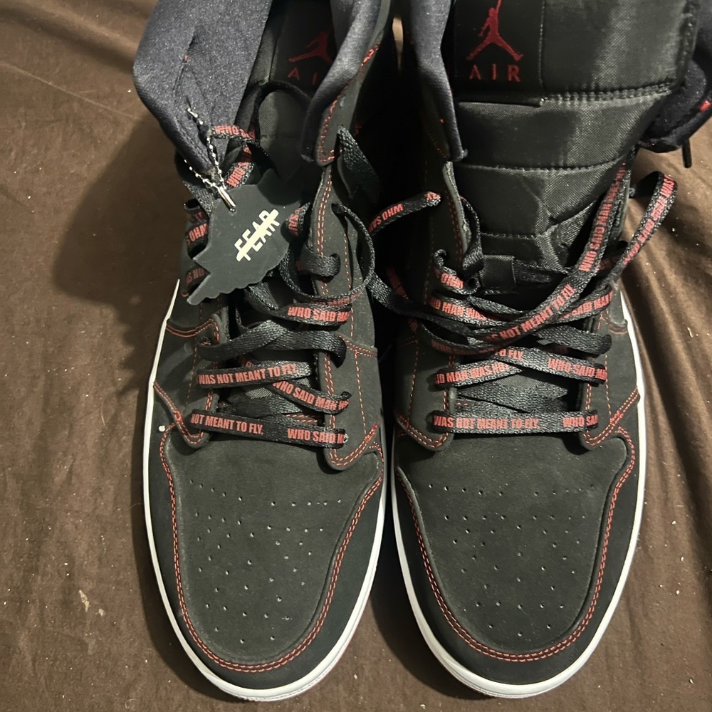 Jordan Black and Red Athletic High-Top Sneakers Jordan 1 Come Fly With Me - Picture 7 of 12
